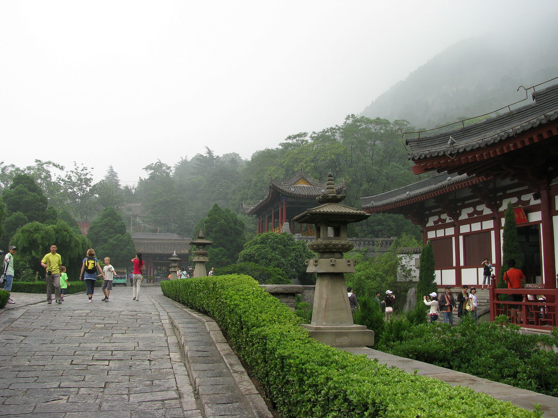 Huaqing Palace and Hot Springs