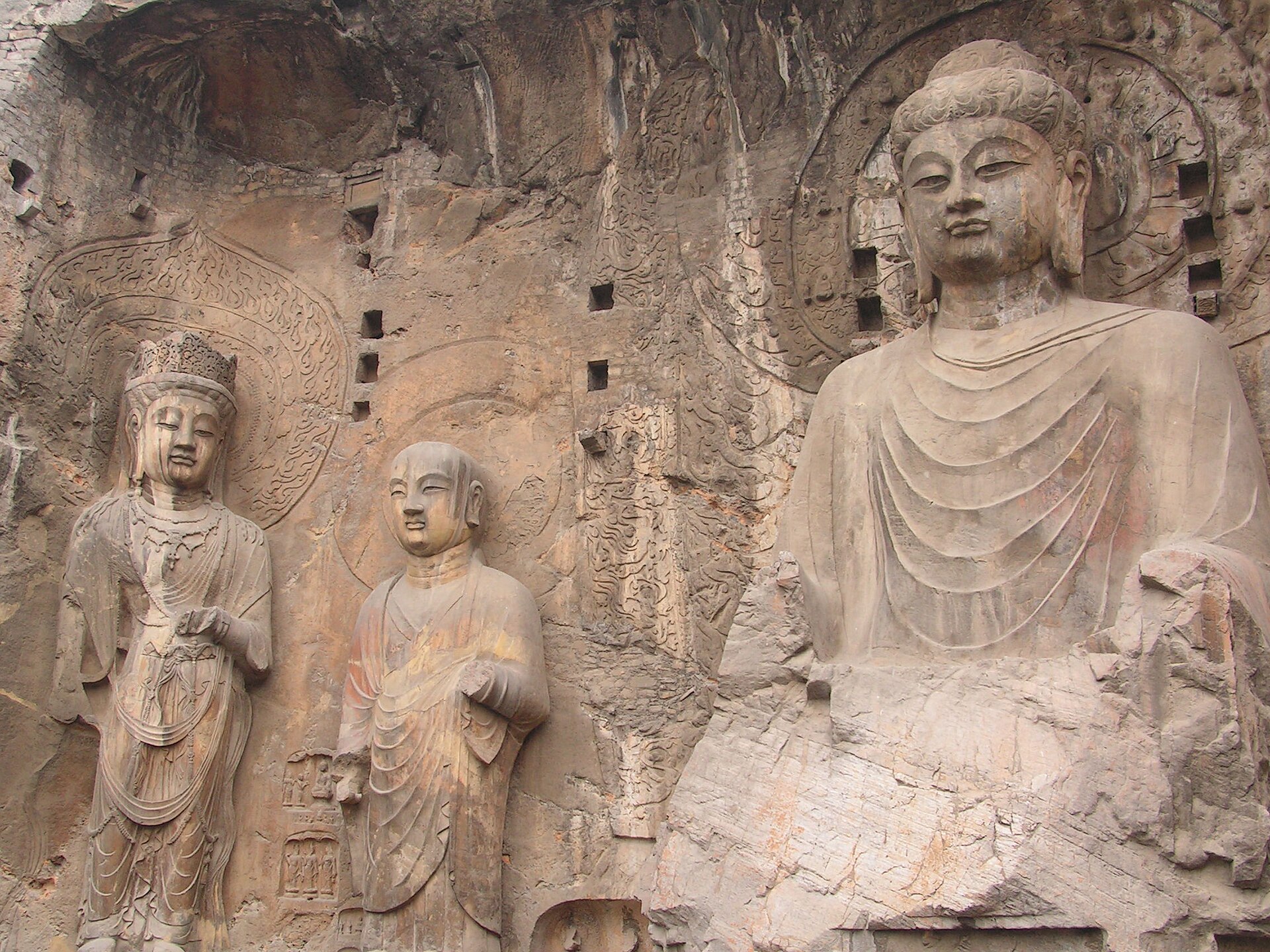 Longmen Grottoes gallery image 3